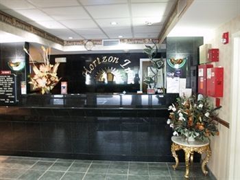 Horizon Inn Авенел Екстер'єр фото